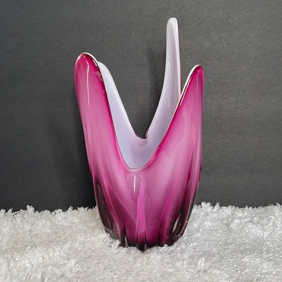 Murano Other - Murano Cranberry and white vase Gorgeous